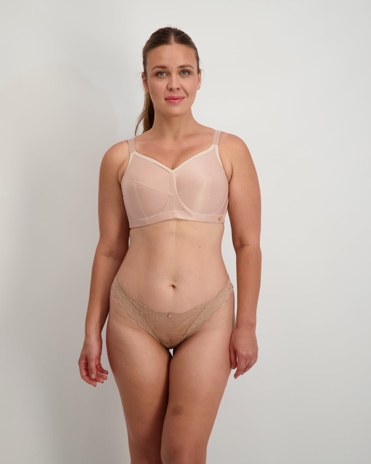 Lisse Anywhere Minimizer Bra (Sand)